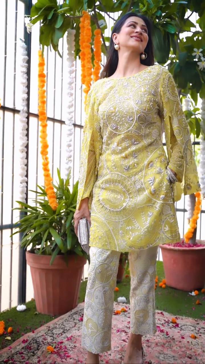 LG 1618 Heavy Georgette Kurtis With Bottom Catalog